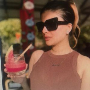 Meet your Posher, Ernest